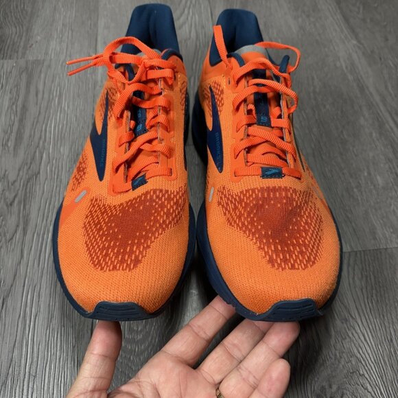 Size 9 - Brooks Launch GTS 9 Orange Blue  Running Shoe Men SAMPLE main image 4